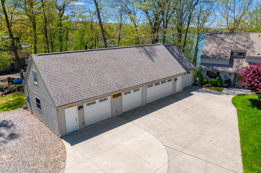 11003 South Drive Prairieville Township MI 49080