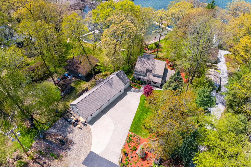 11003 South Drive Prairieville Township MI 49080