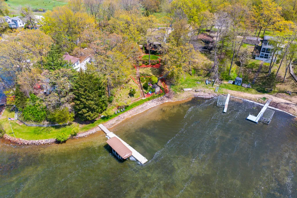 11003 South Drive Prairieville Township MI 49080