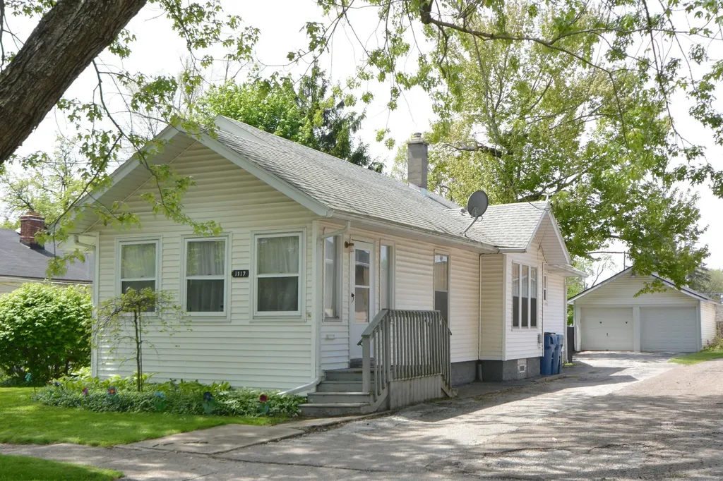 1117 Dayton Avenue Kalamazoo Charter Township MI 49048