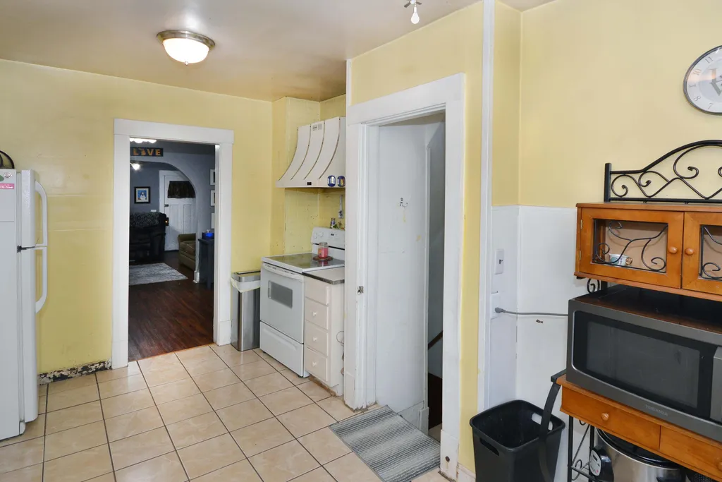 1117 Dayton Avenue Kalamazoo Charter Township MI 49048
