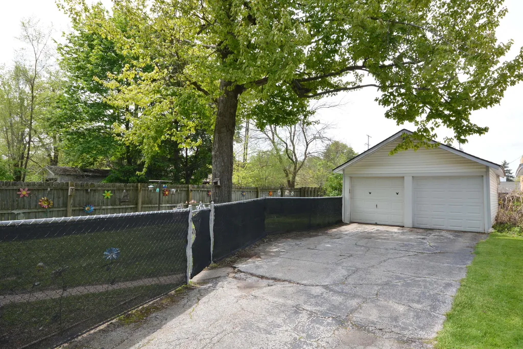 1117 Dayton Avenue Kalamazoo Charter Township MI 49048