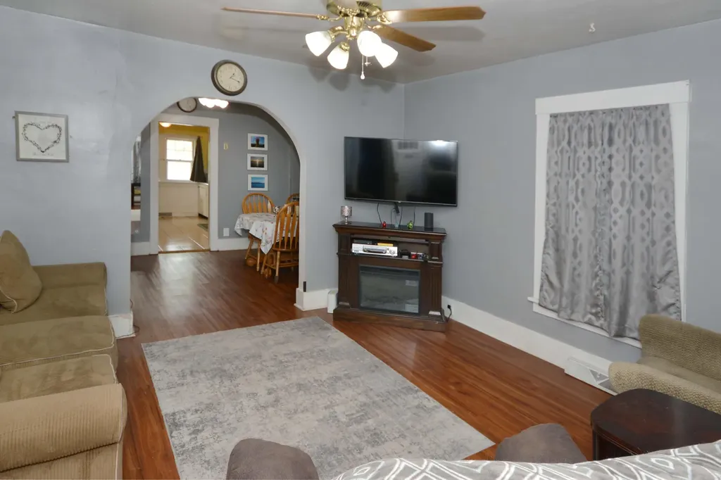 1117 Dayton Avenue Kalamazoo Charter Township MI 49048