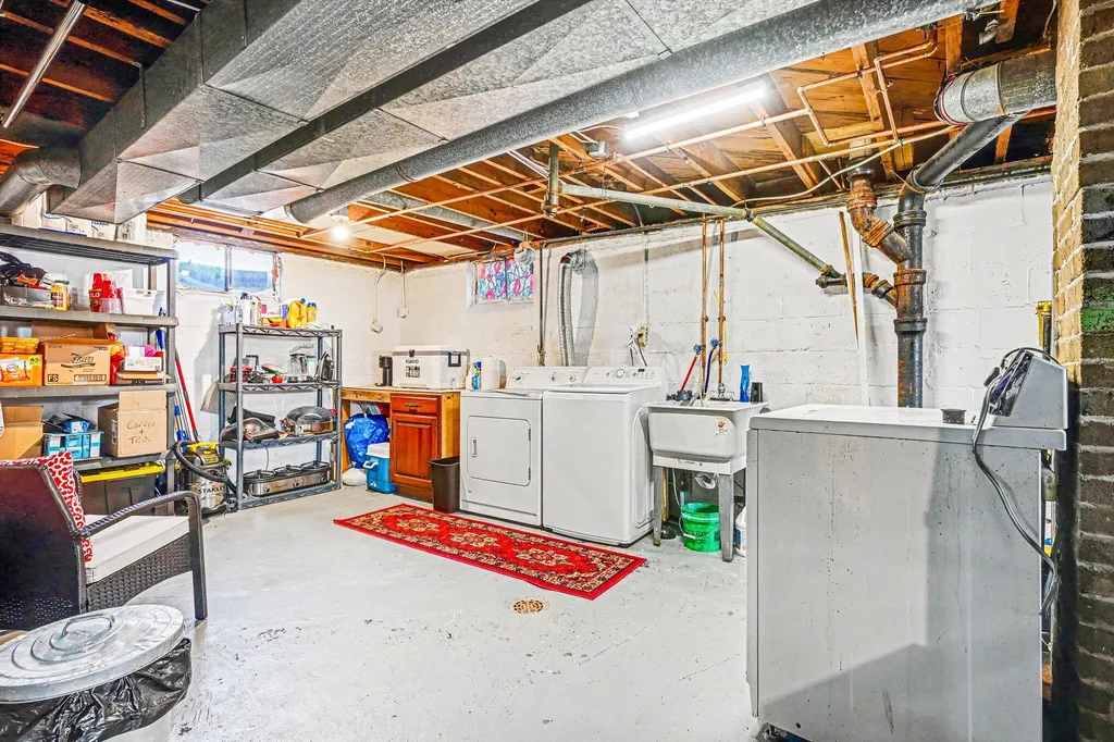 2317 Glendale Boulevard Kalamazoo City MI 49004