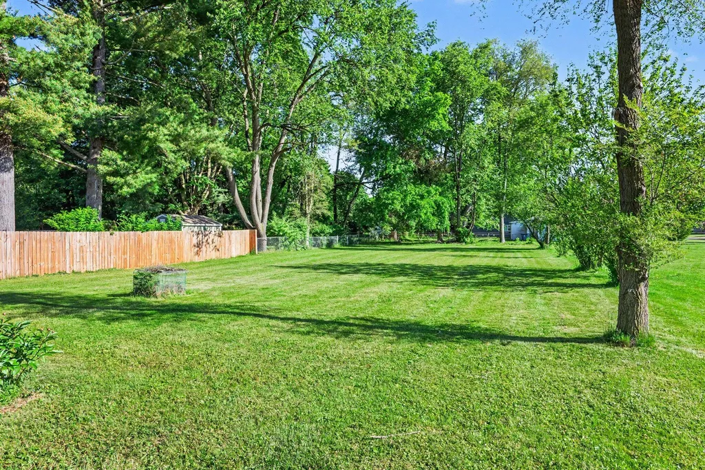 2317 Glendale Boulevard Kalamazoo City MI 49004
