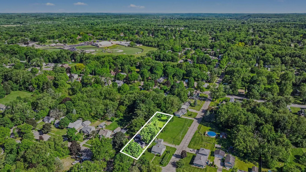 2317 Glendale Boulevard Kalamazoo City MI 49004