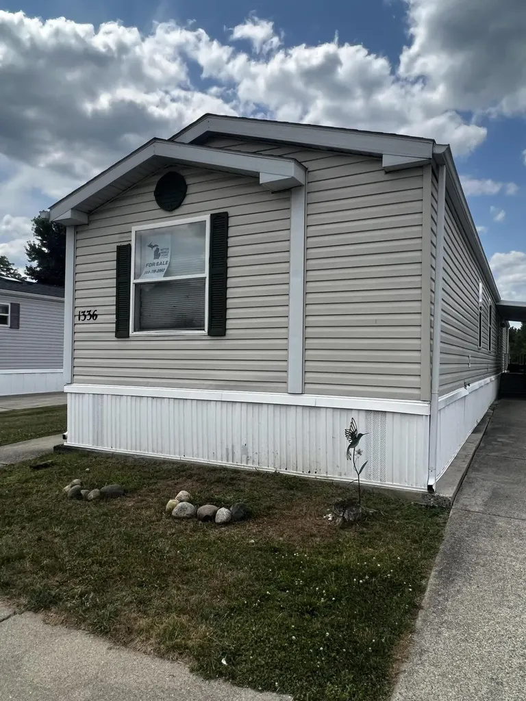 1336 John Ross Drive Kalamazoo Charter Township MI 49009