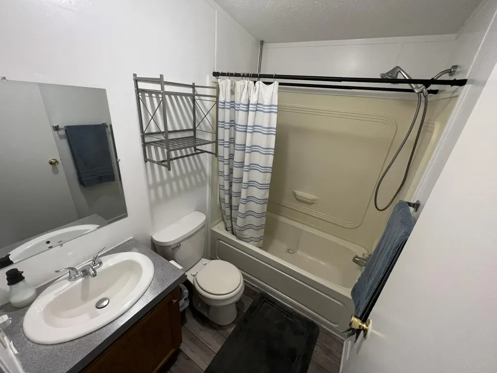 1336 John Ross Drive Kalamazoo Charter Township MI 49009