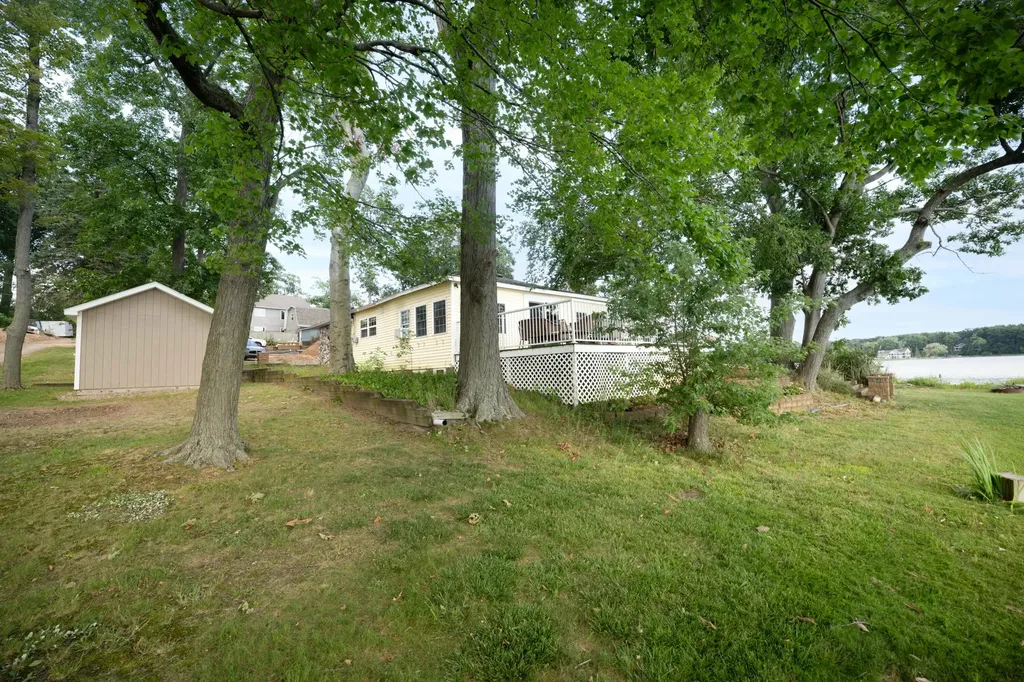 11791 Ford Point Drive Prairieville Township MI 49080