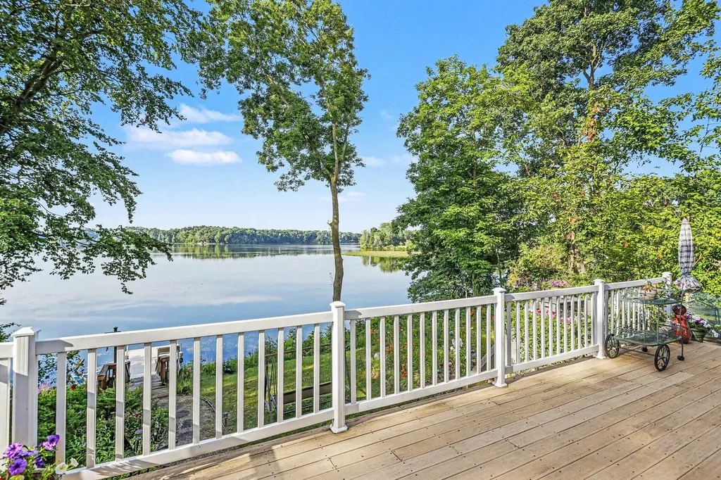 58145 James Drive Lockport Township MI 49093