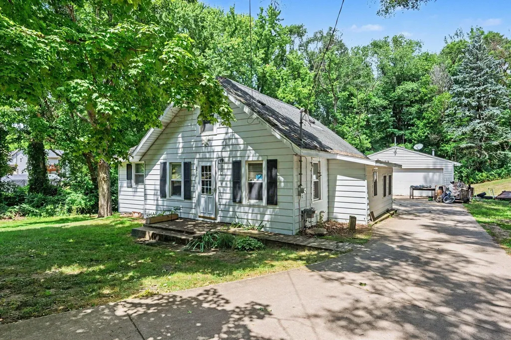 5953 Dawes Avenue Comstock Charter Township MI 49048