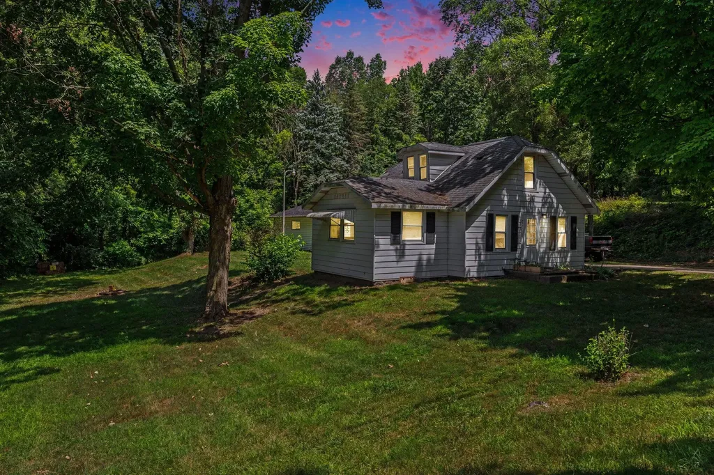 5953 Dawes Avenue Comstock Charter Township MI 49048