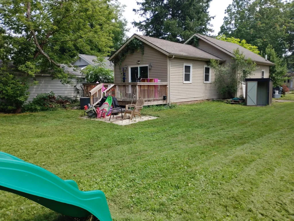 2307 Oxford Street Kalamazoo City MI 49004