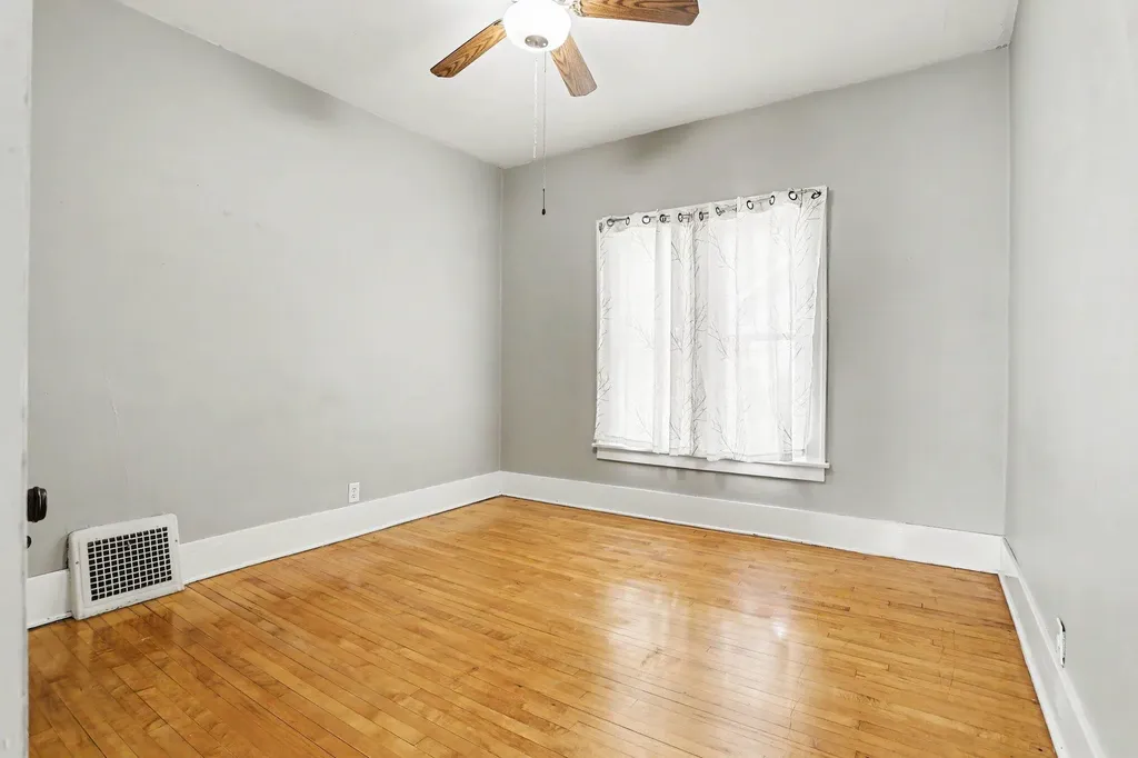 914 Dayton Avenue Kalamazoo Charter Township MI 49048