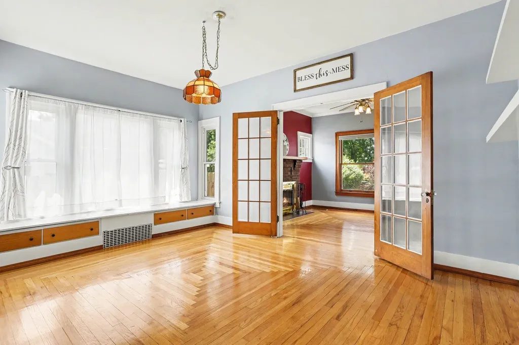 914 Dayton Avenue Kalamazoo Charter Township MI 49048