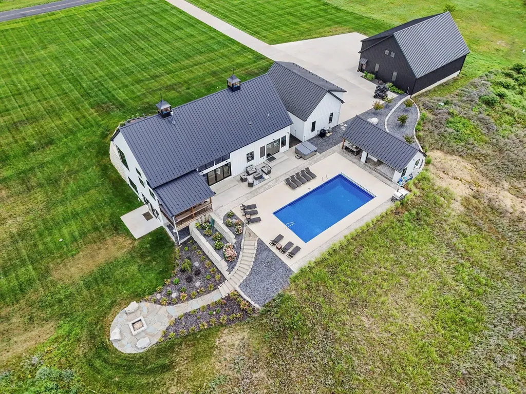 55308 County Road 671 Paw Paw Township MI 49079