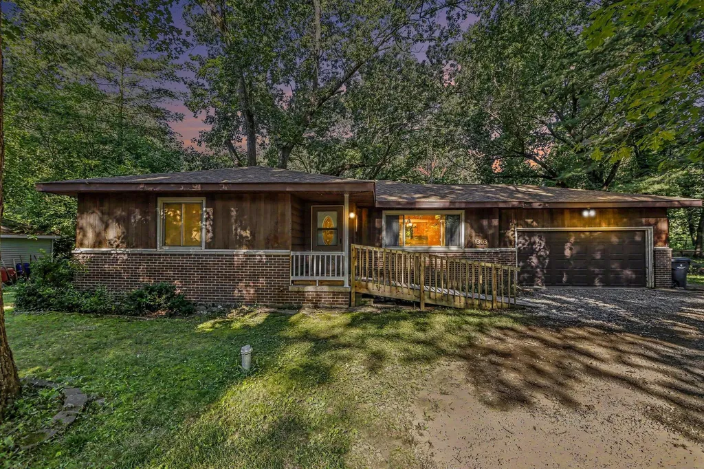 1303 N 2nd Street Oshtemo Charter Township MI 49009