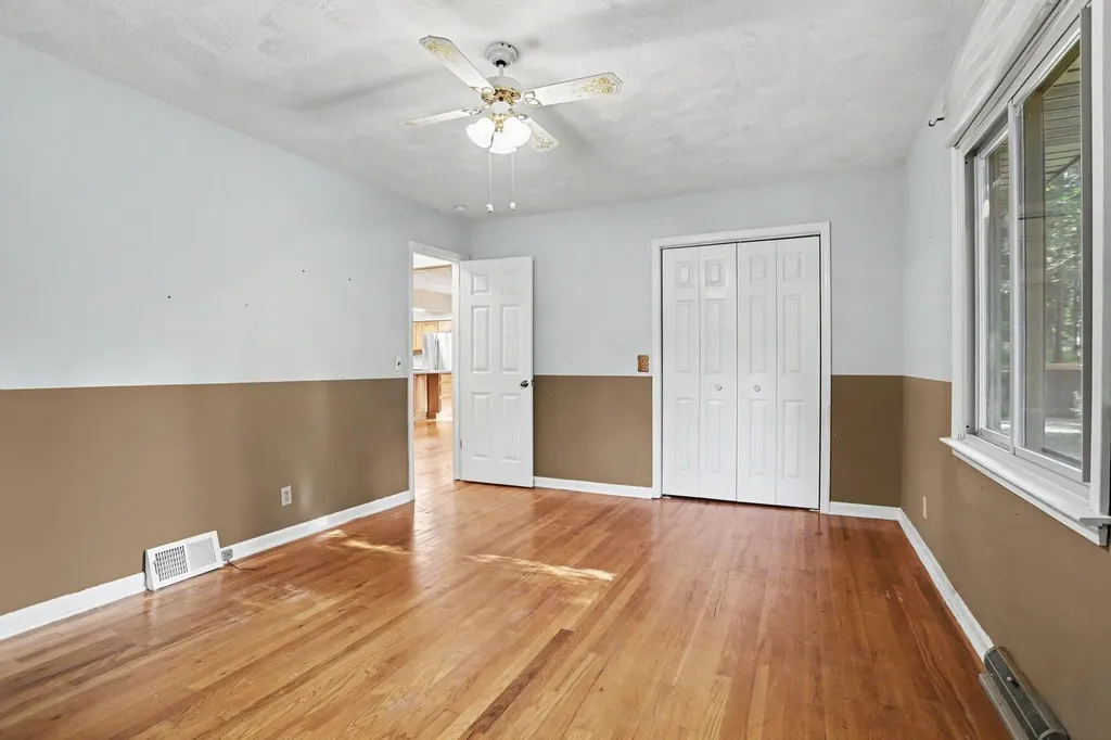 1303 N 2nd Street Oshtemo Charter Township MI 49009