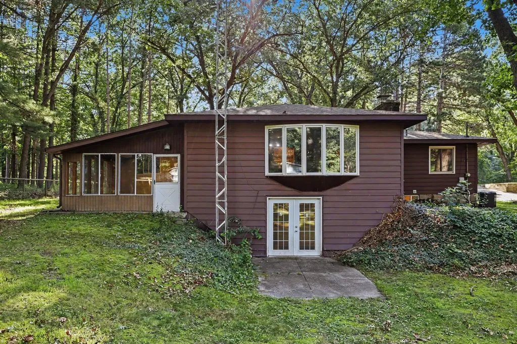 1303 N 2nd Street Oshtemo Charter Township MI 49009