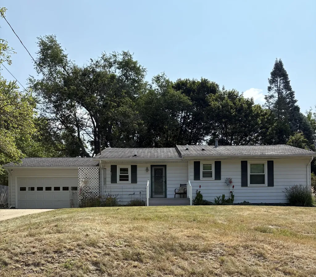 3411 Wood Street Kalamazoo City MI 49008