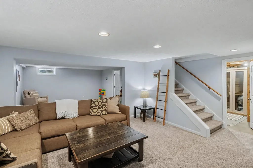 7730 Cottonwood Richland Township MI 49083