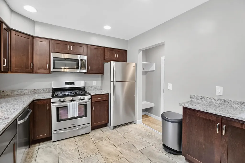3716 Adams Street Kalamazoo City MI 49008