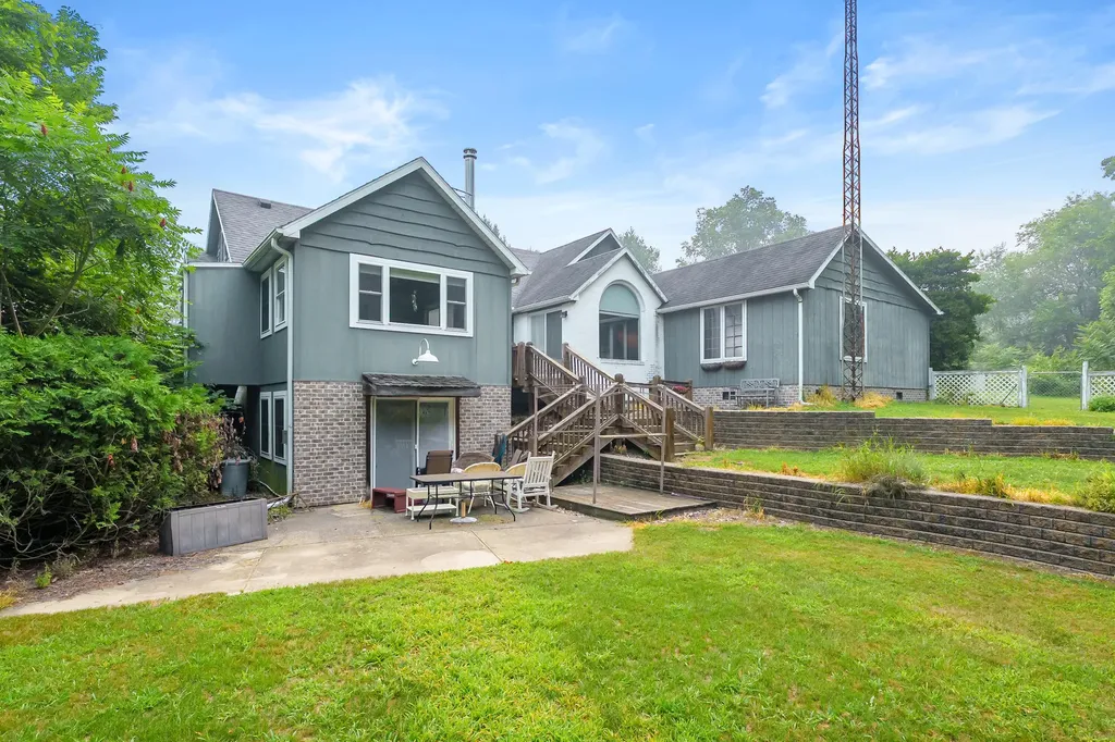 41169 County Road 669 Decatur Township MI 49045