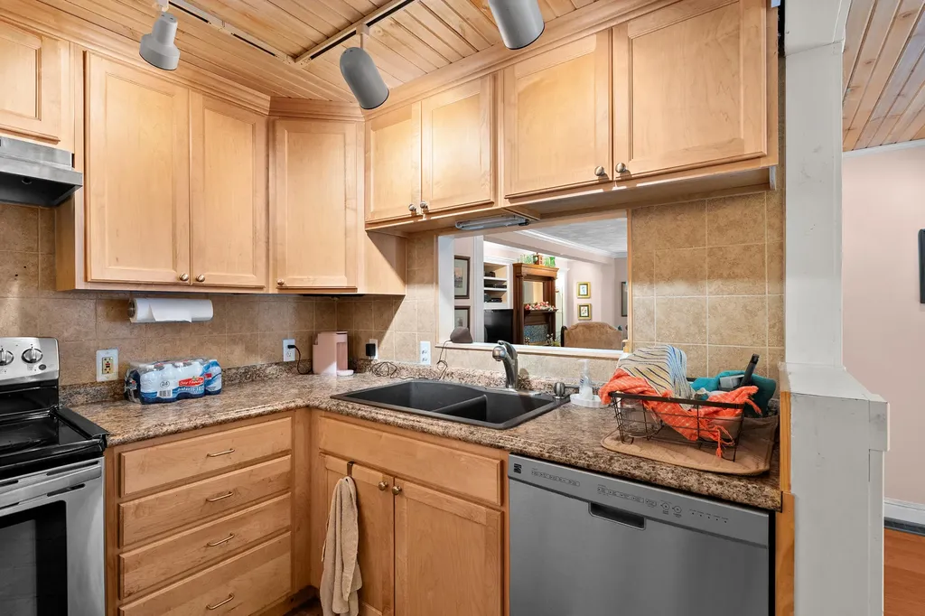 41169 County Road 669 Decatur Township MI 49045