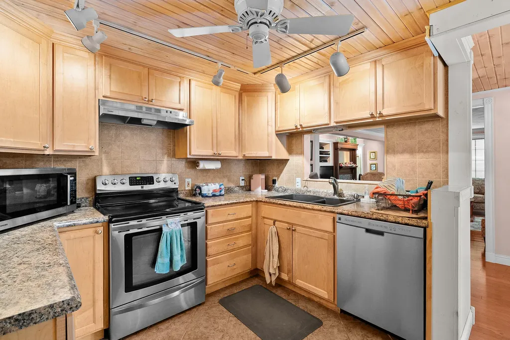 41169 County Road 669 Decatur Township MI 49045