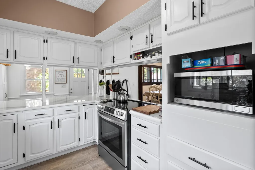 220 South Anderson Street Plainwell City MI 49080