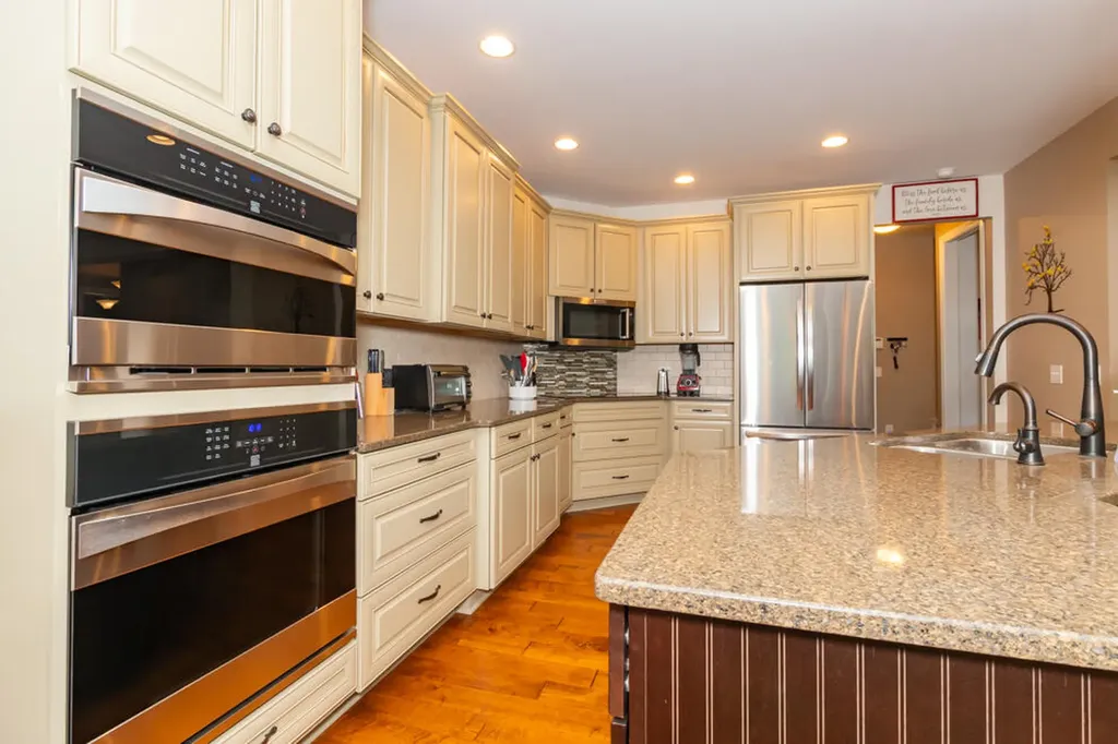 8904 Oakland Hills Circle Portage City MI 49024