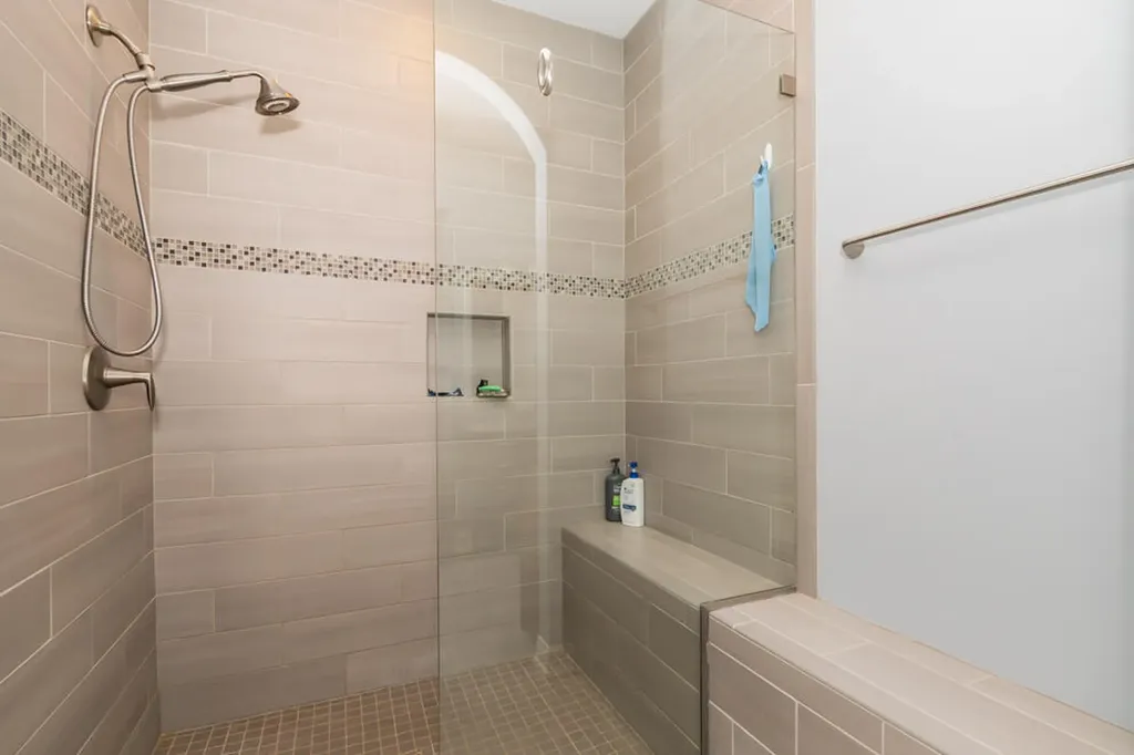 8904 Oakland Hills Circle Portage City MI 49024