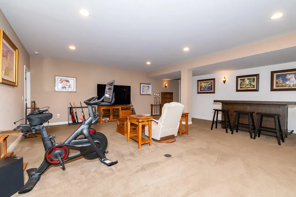 8904 Oakland Hills Circle Portage City MI 49024