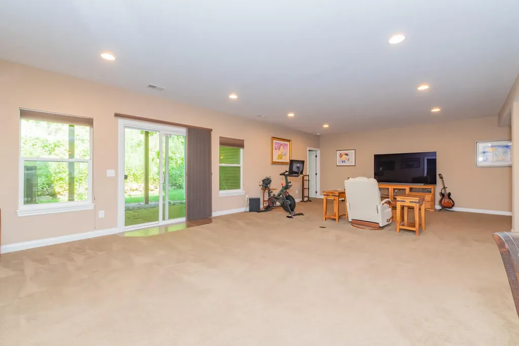 8904 Oakland Hills Circle Portage City MI 49024