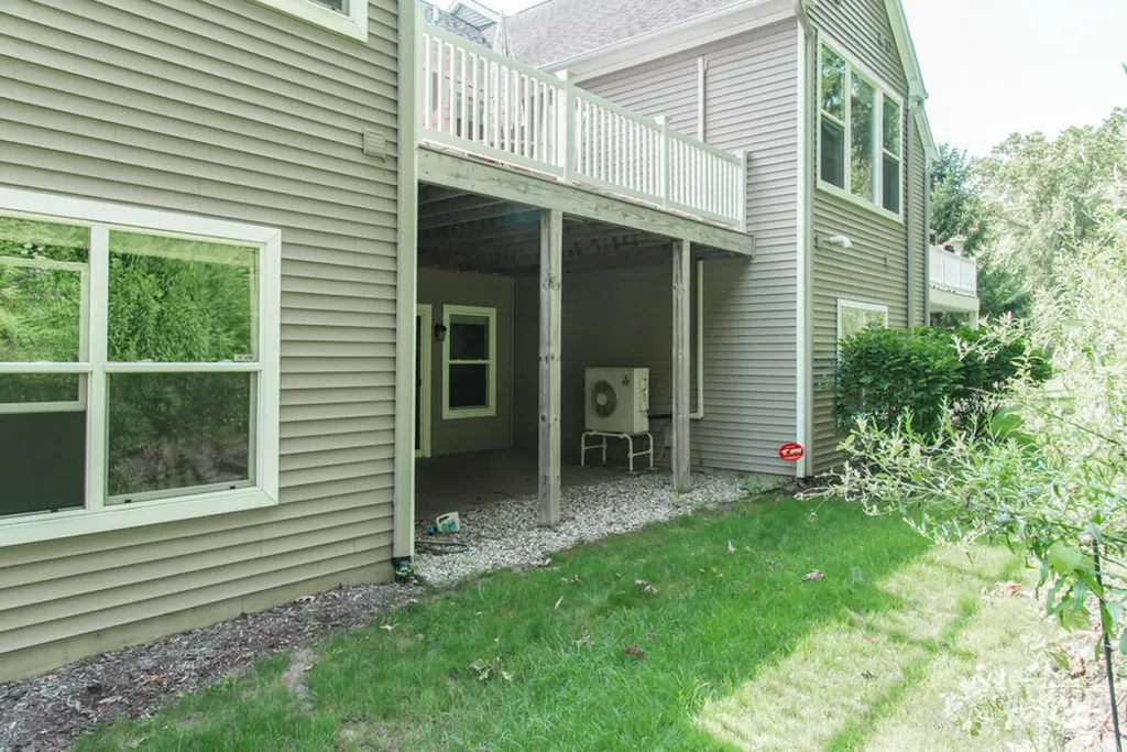 8904 Oakland Hills Circle Portage City MI 49024