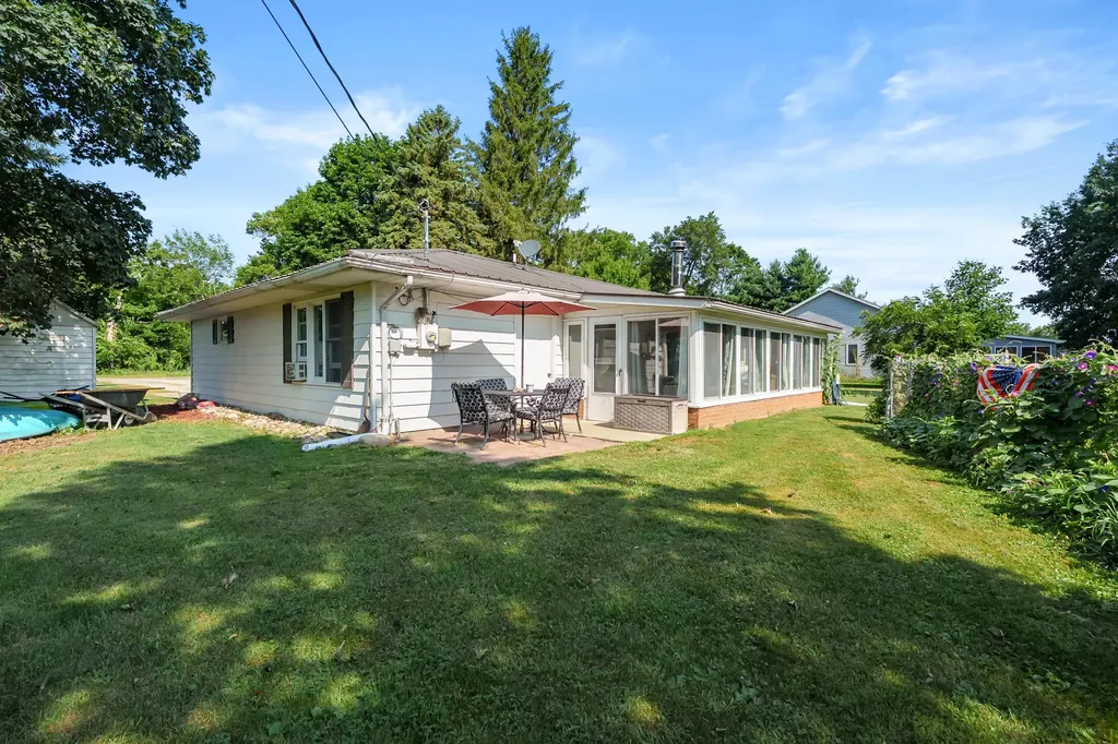 54577 Silver Street Mendon Township MI 49072