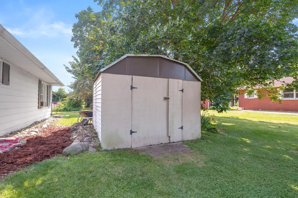 54577 Silver Street Mendon Township MI 49072