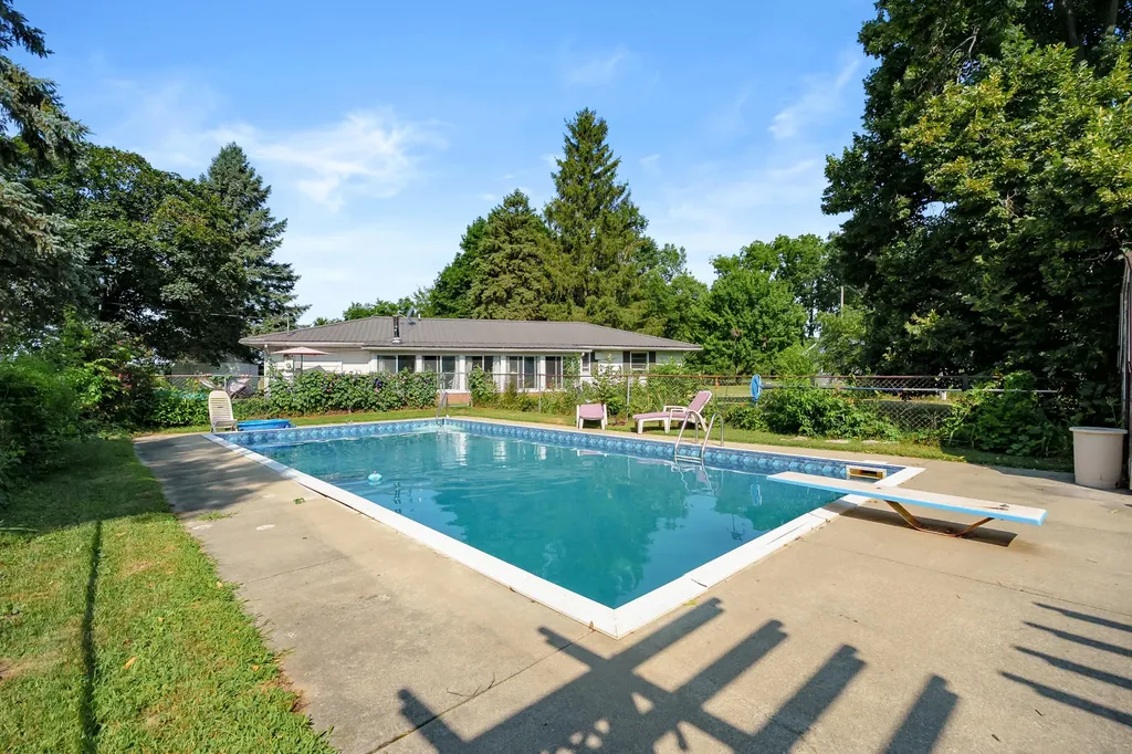 54577 Silver Street Mendon Township MI 49072