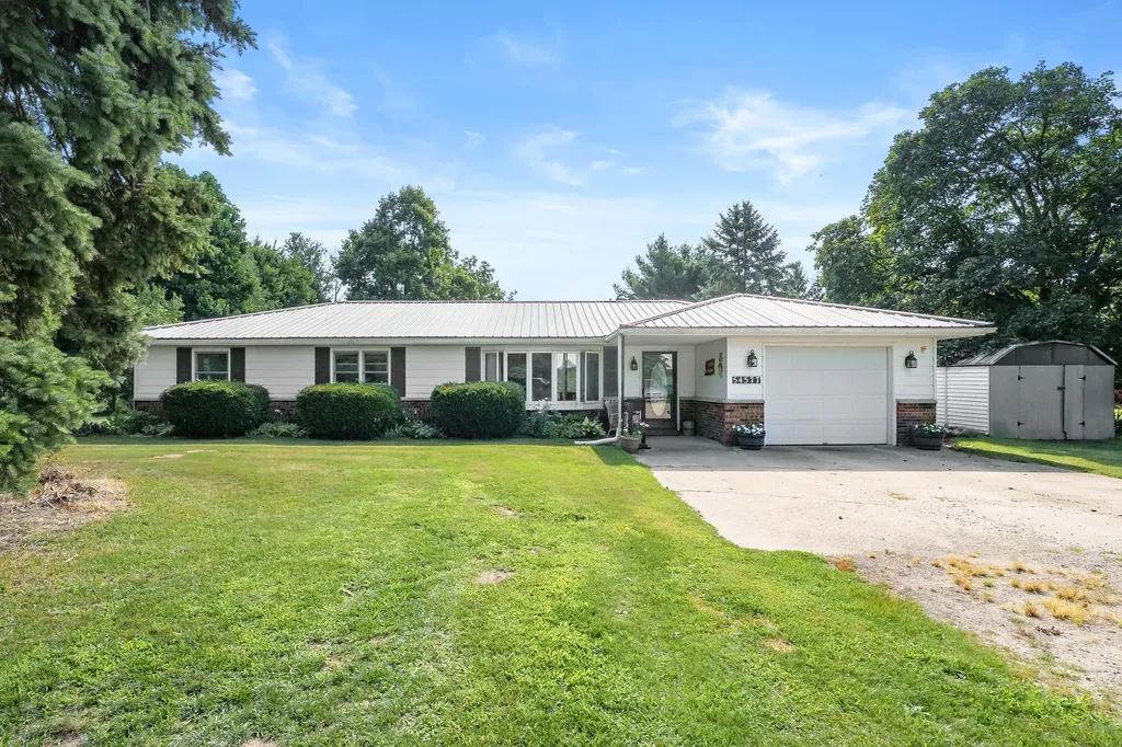 54577 Silver Street Mendon Township MI 49072