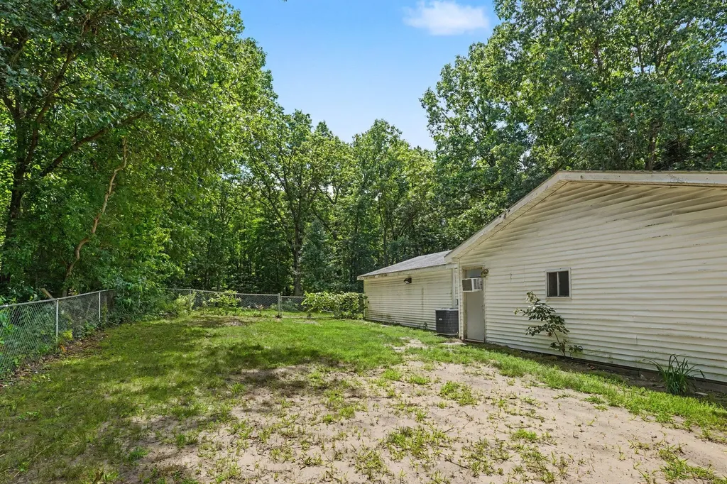 29201 Jewells Antwerp Township MI 49065