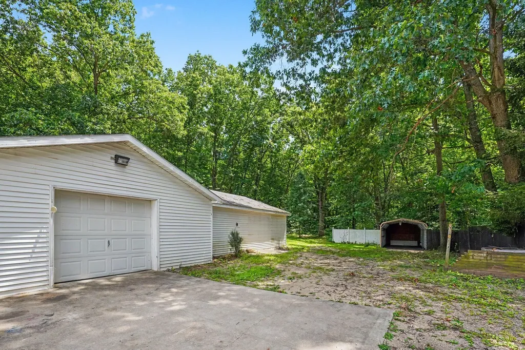 29201 Jewells Antwerp Township MI 49065