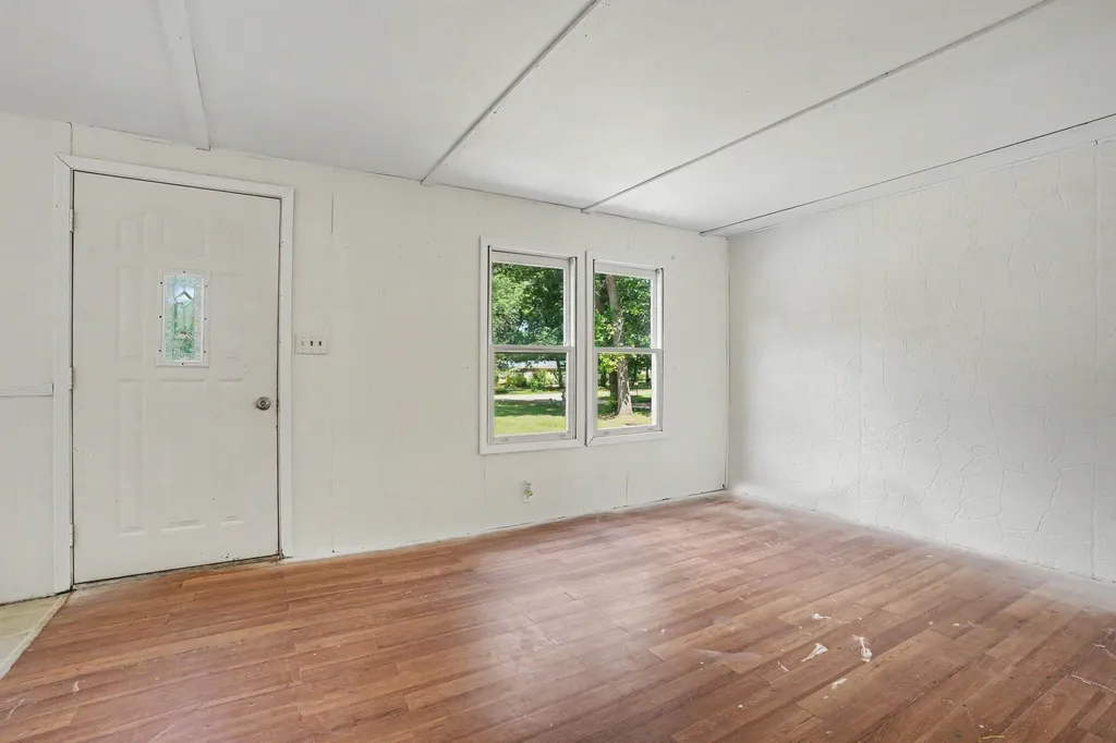 29201 Jewells Antwerp Township MI 49065