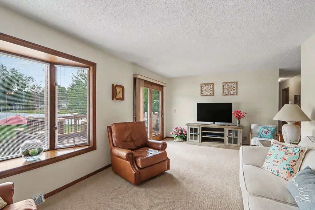 47401 Klett Road Paw Paw Township MI 49079
