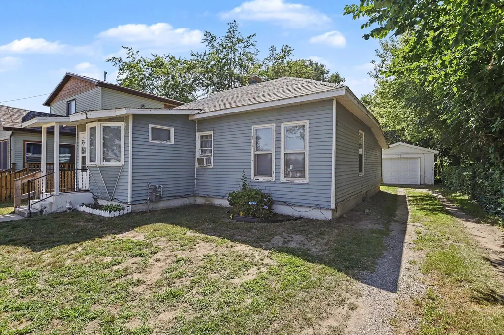 1010 Kalamazoo Street South Haven City MI 49090