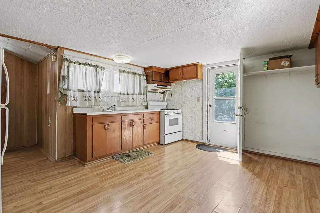 1010 Kalamazoo Street South Haven City MI 49090
