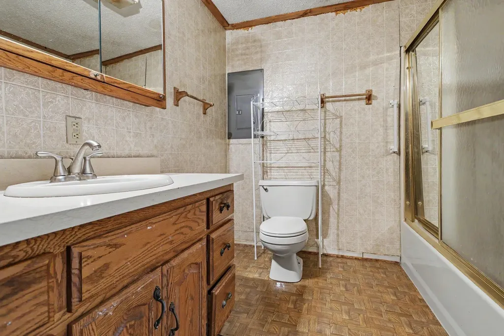 1010 Kalamazoo Street South Haven City MI 49090