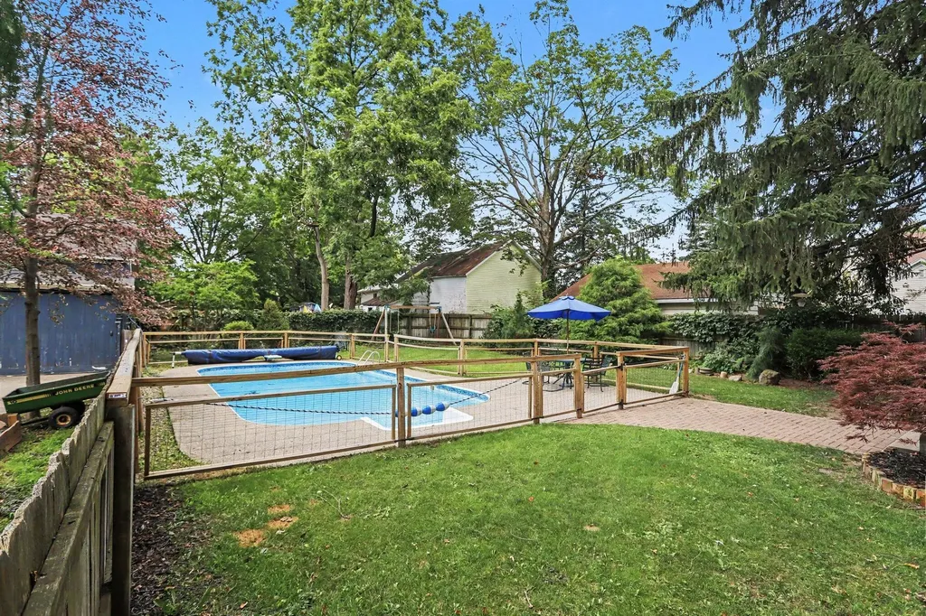 16 S Fremont Street Coldwater City MI 49036