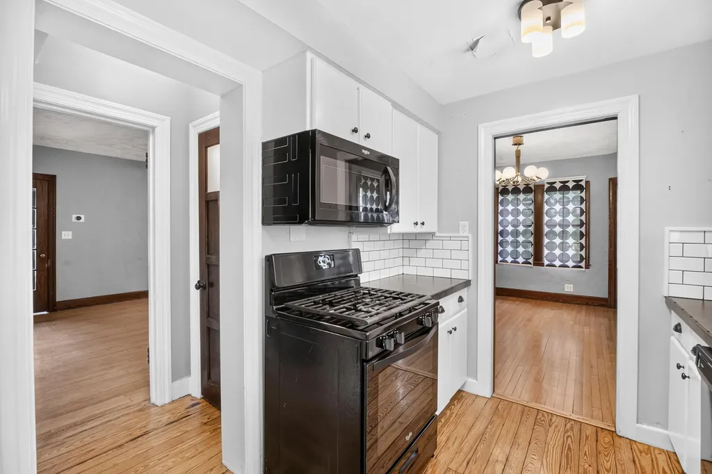 2433 E Main Street Kalamazoo Charter Township MI 49048