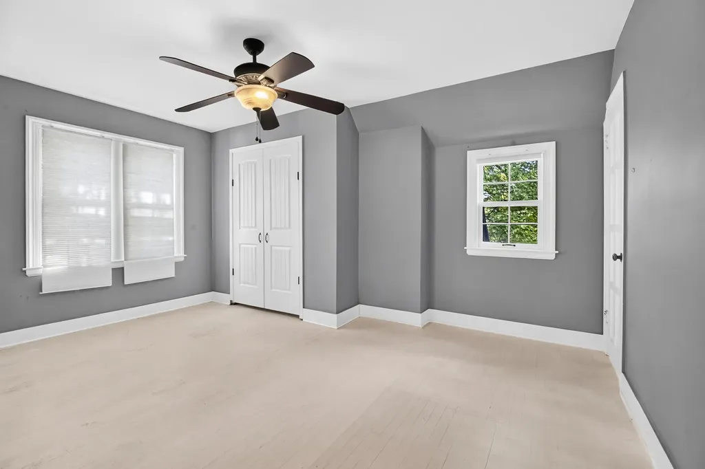 2433 E Main Street Kalamazoo Charter Township MI 49048