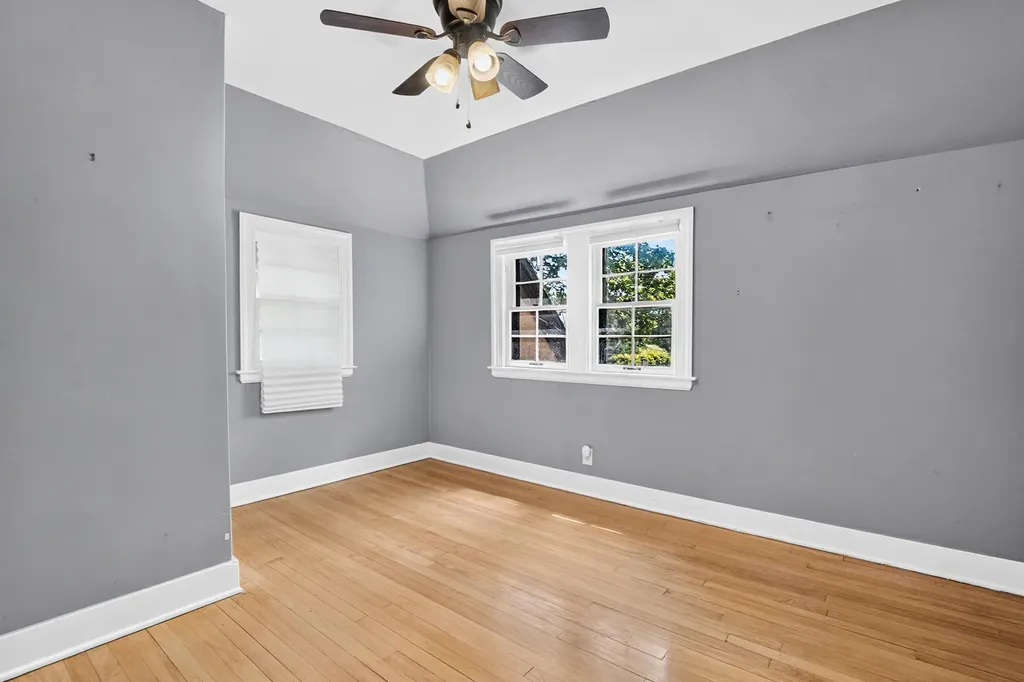 2433 E Main Street Kalamazoo Charter Township MI 49048
